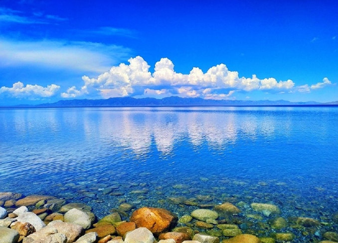 赛里木湖.jpg