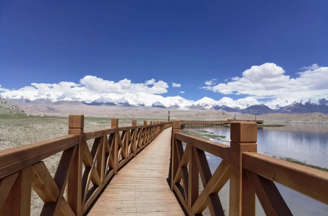 新疆美景.jpg 新疆美景.jpg